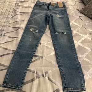 Women’s Light-Wash Levi’s Mile High Super Skinny Jeans. Size: W27 L28 (4 Short).